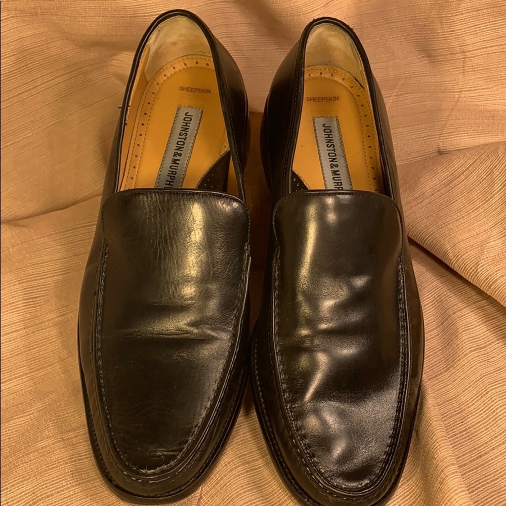 Johnston & Murphy sheepskin leather sole loafers